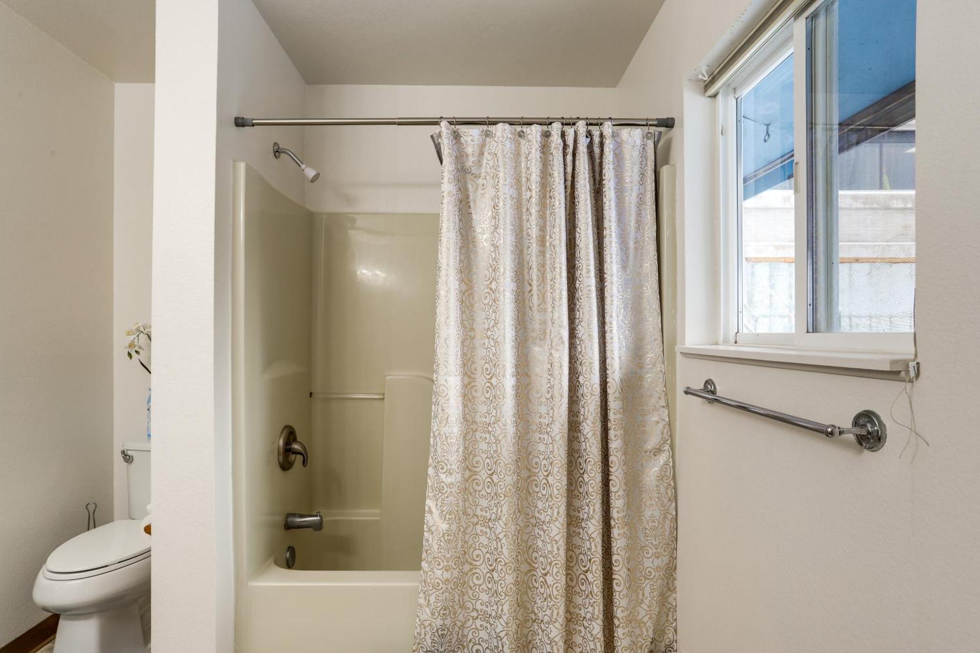 אנקורג' Waterfront Apt, Walk To Town And Coastal Trail! מראה חיצוני תמונה