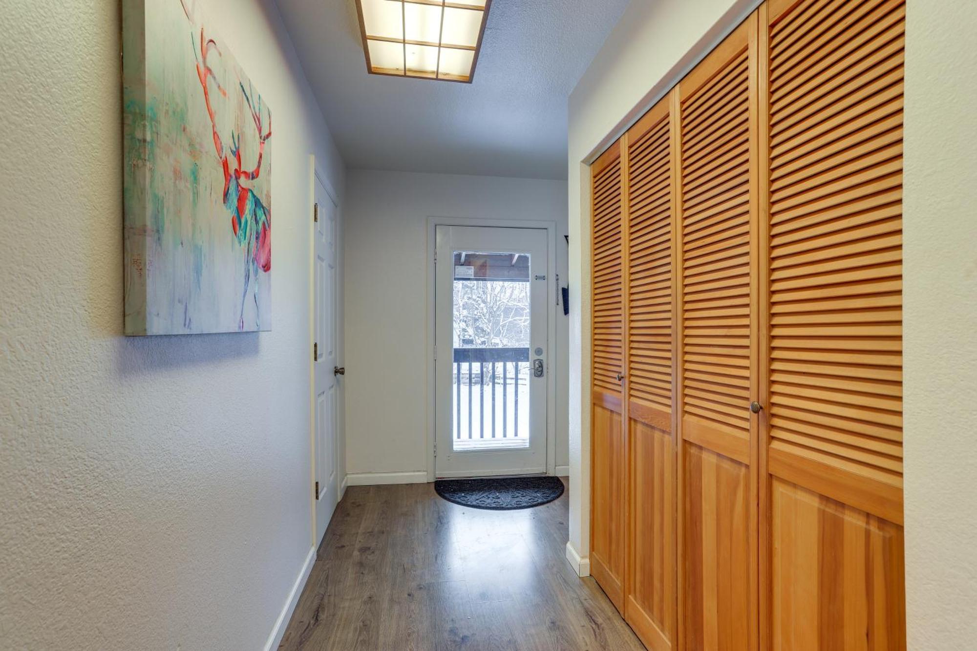 אנקורג' Waterfront Apt, Walk To Town And Coastal Trail! מראה חיצוני תמונה