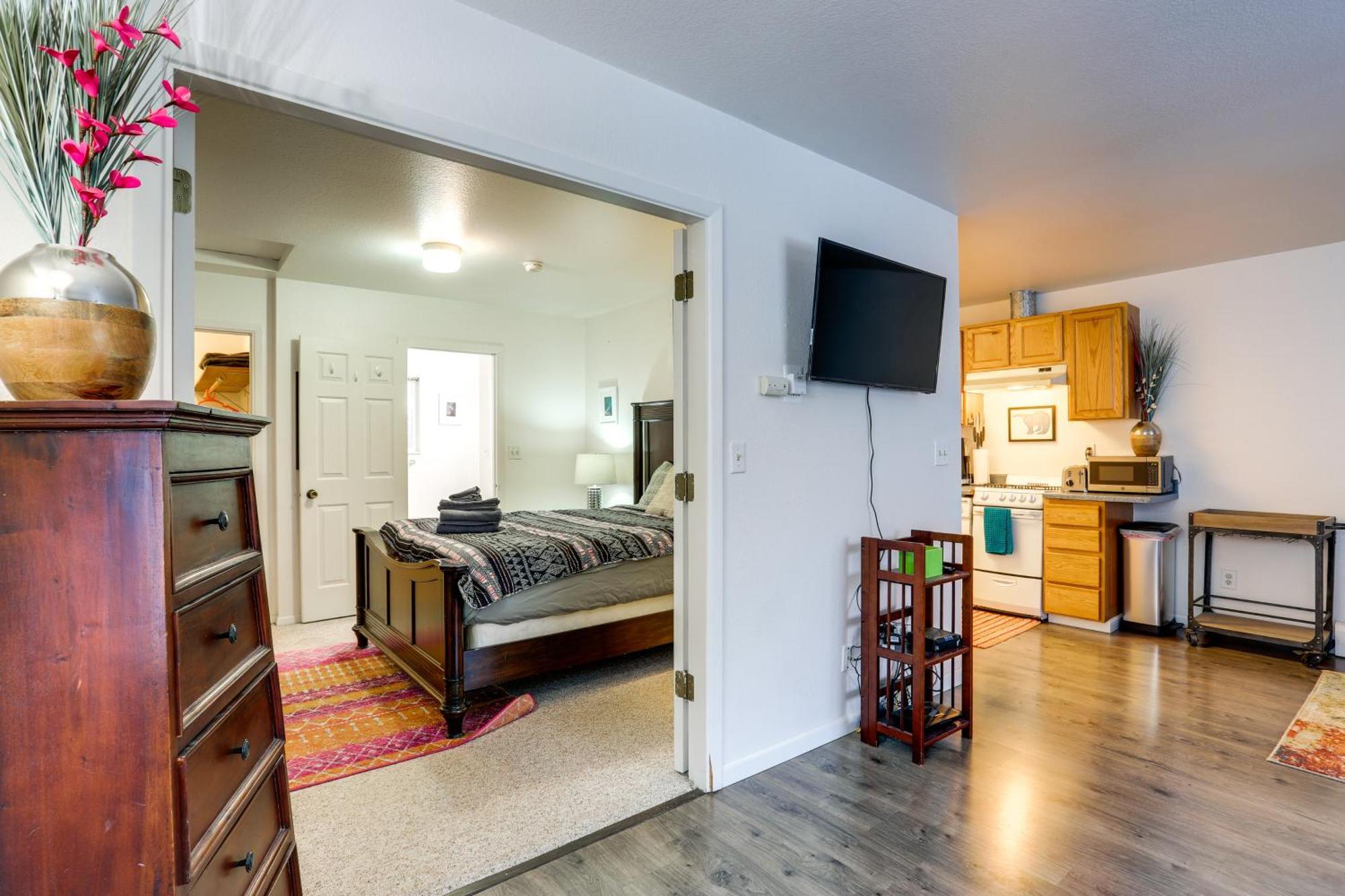 אנקורג' Waterfront Apt, Walk To Town And Coastal Trail! מראה חיצוני תמונה